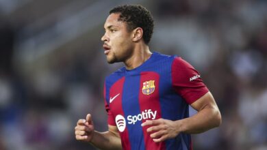 Barcelona confirm departure of Vitor Roque on loan with option to buy